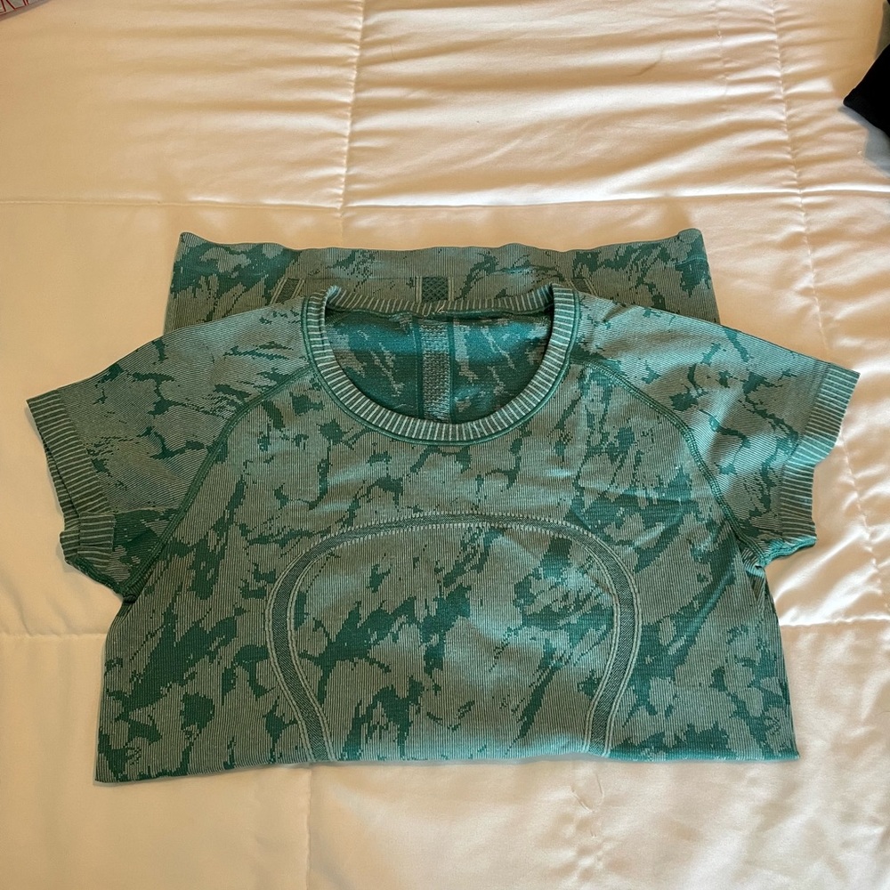 Lululemon Swiftly Short Sleeve Shirt